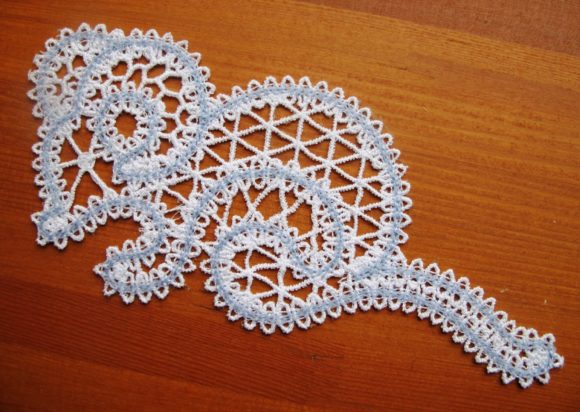 FSL Mouse: A Delicate Lace Statement for Boutique Sweatshirts